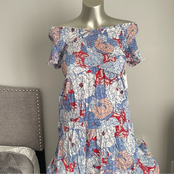 Japna Open Shoulder Floral Dress - Picture 2 of 10
